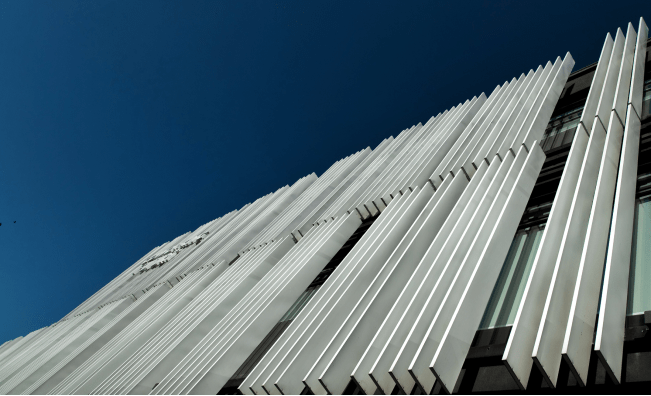 artur-voznenko-5aeA0im_SsI-unsplash-min