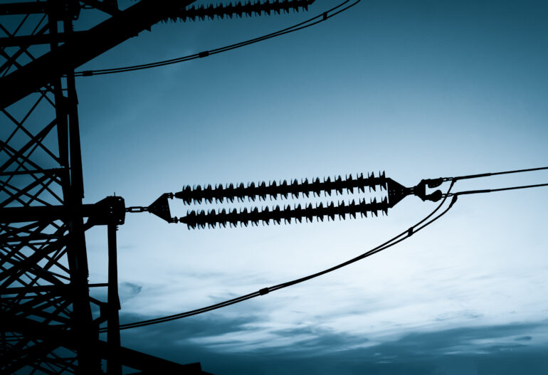 Spacers in Transmission Lines